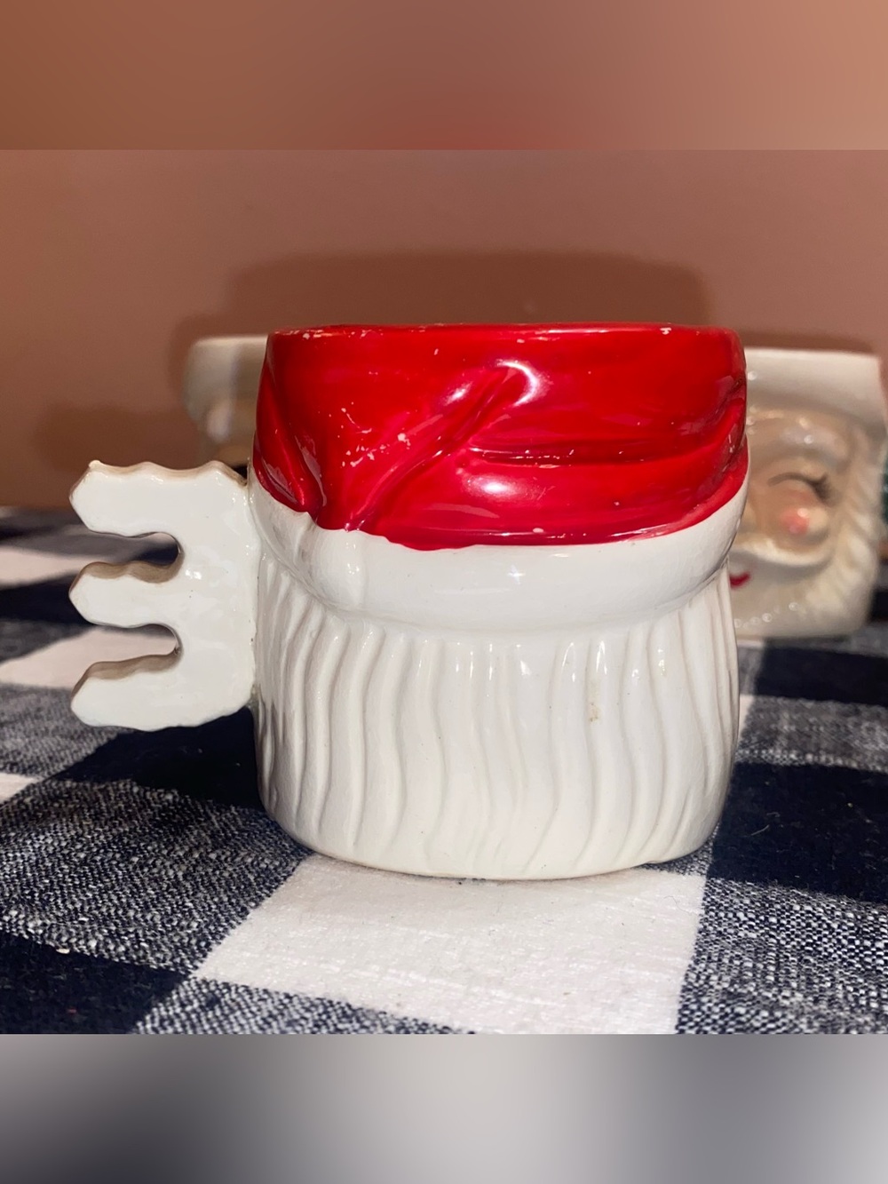 COMMODORE Vintage Mid-Century Ceramic“NOEL” Winking Santa Small Mug Set (4) - Picture 10 of 16